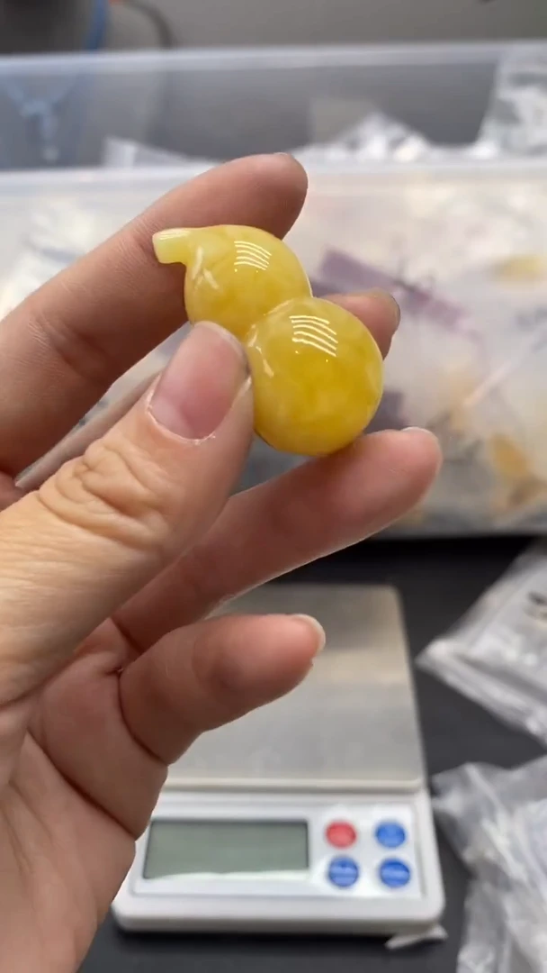 琥珀未镶嵌珠宝奇石312