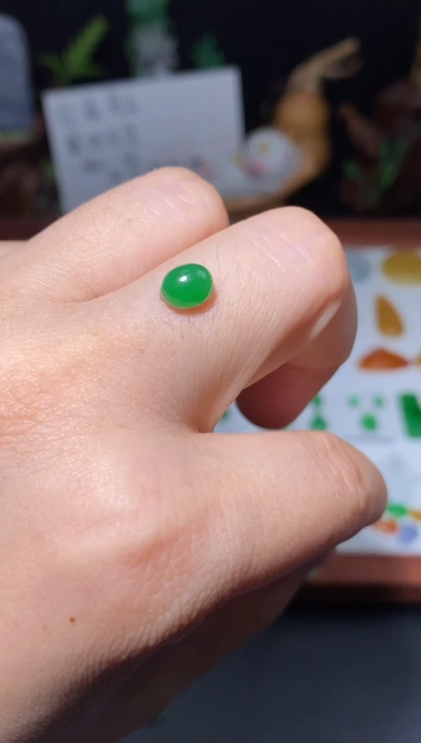 未镶嵌定制翡翠蛋面