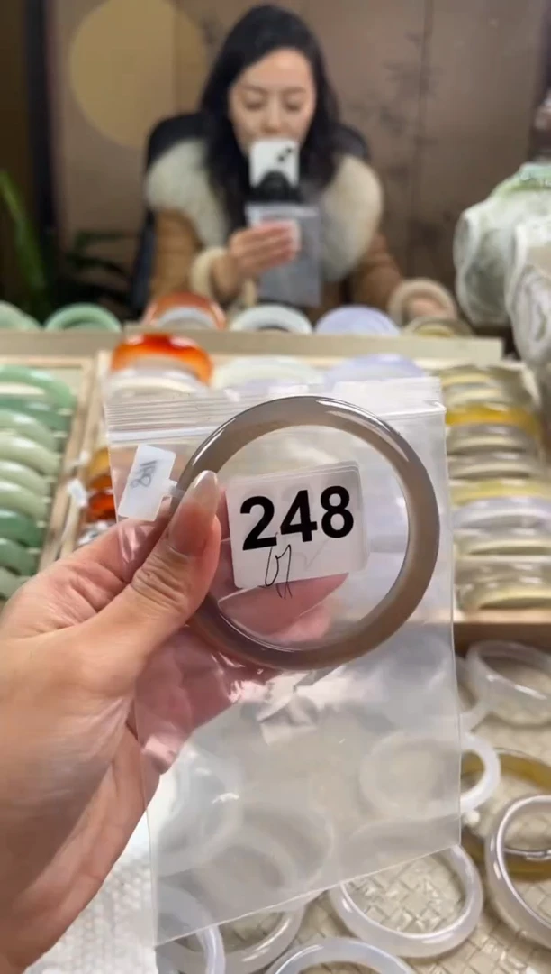 手镯玛瑙/玉髓未镶嵌248