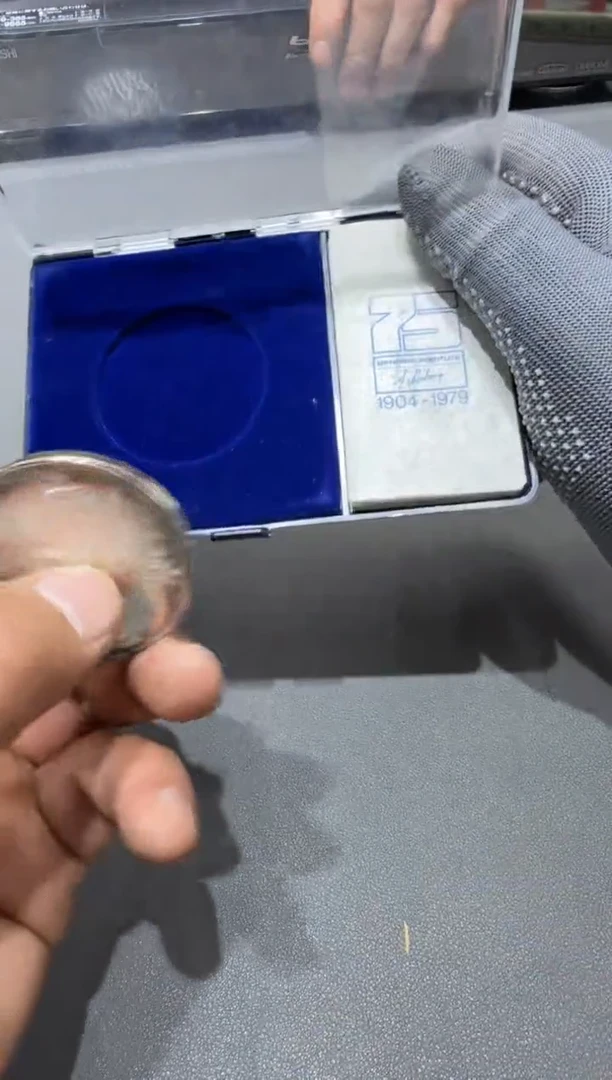 刘****店小四孤品收藏中古品
