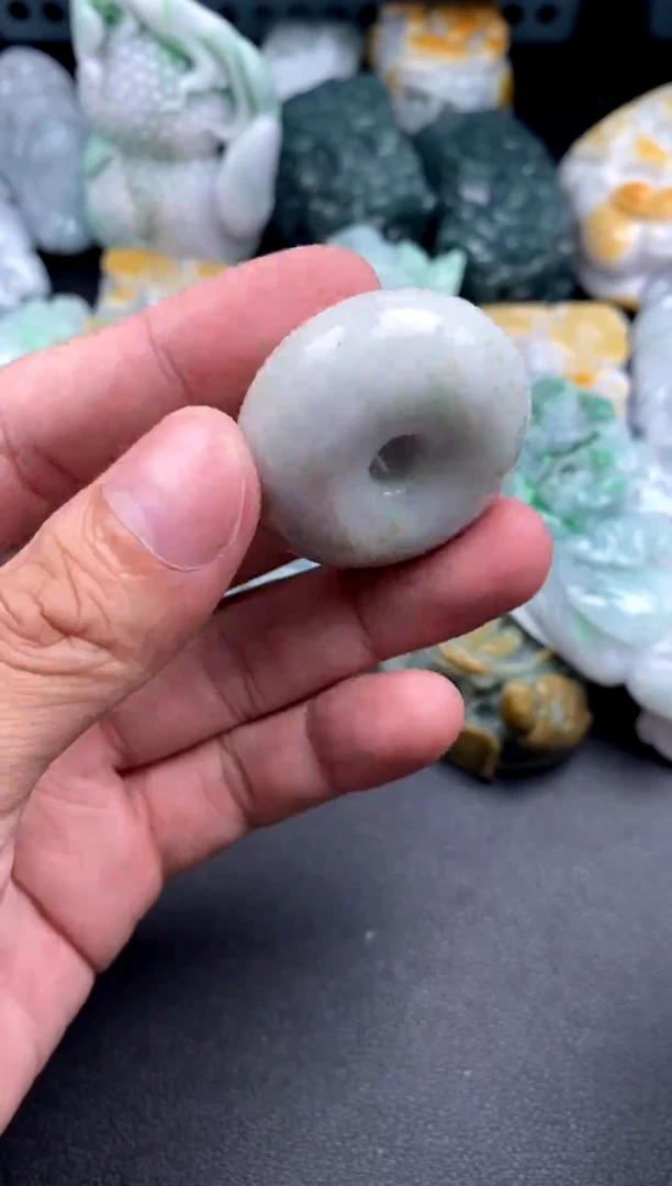吊坠(不含链)未镶嵌翡翠1