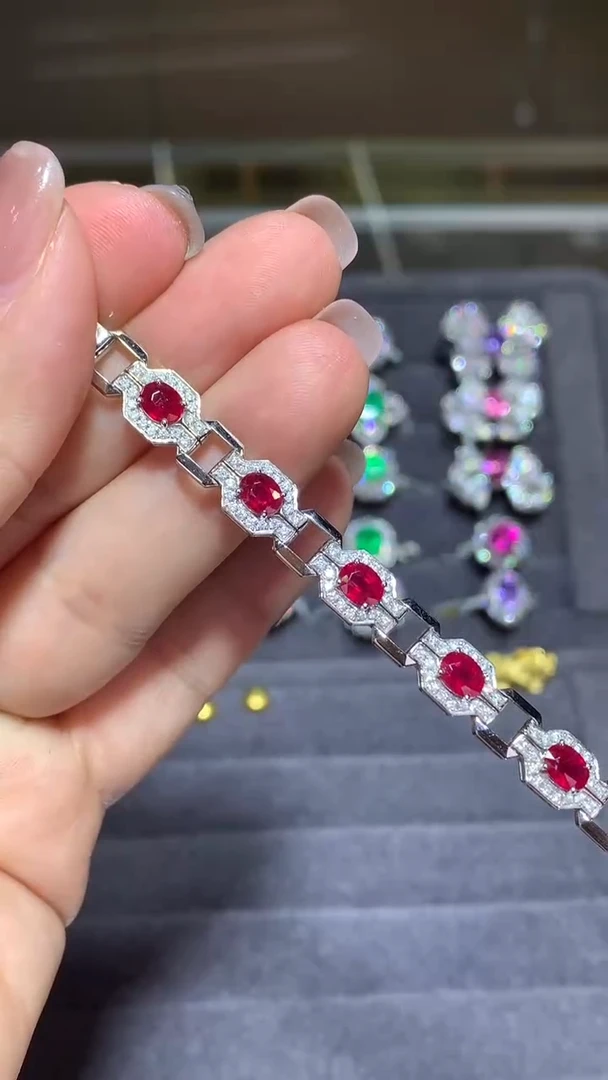 18K金镶嵌手链红宝石4.33CT
