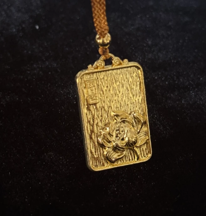 时尚金色工艺莲花牌