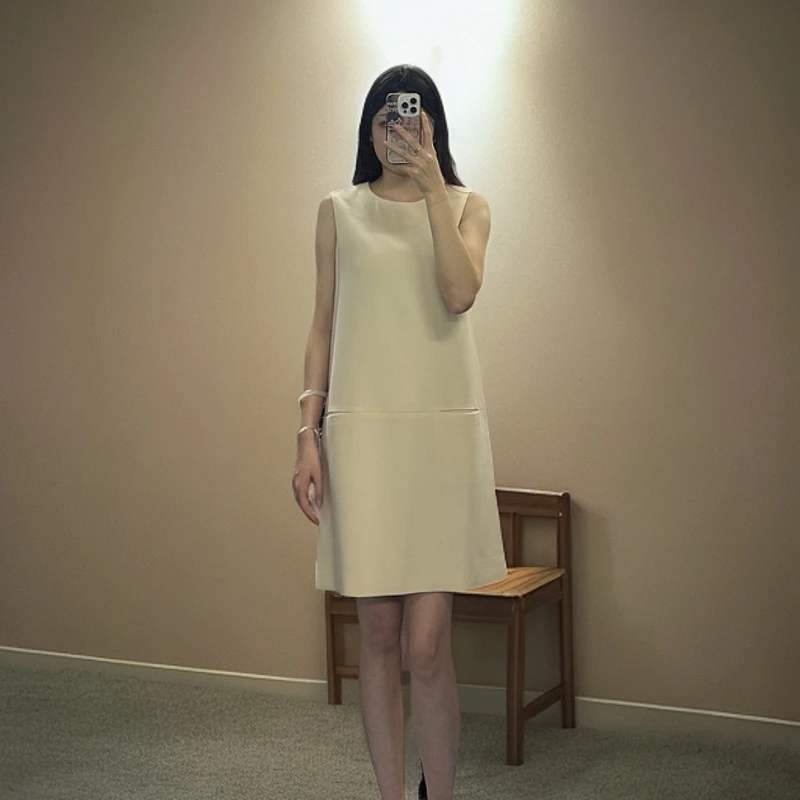 无袖平袋宽松腰背带款纯色夏季连衣裙白色裙子中长款时尚显瘦简约