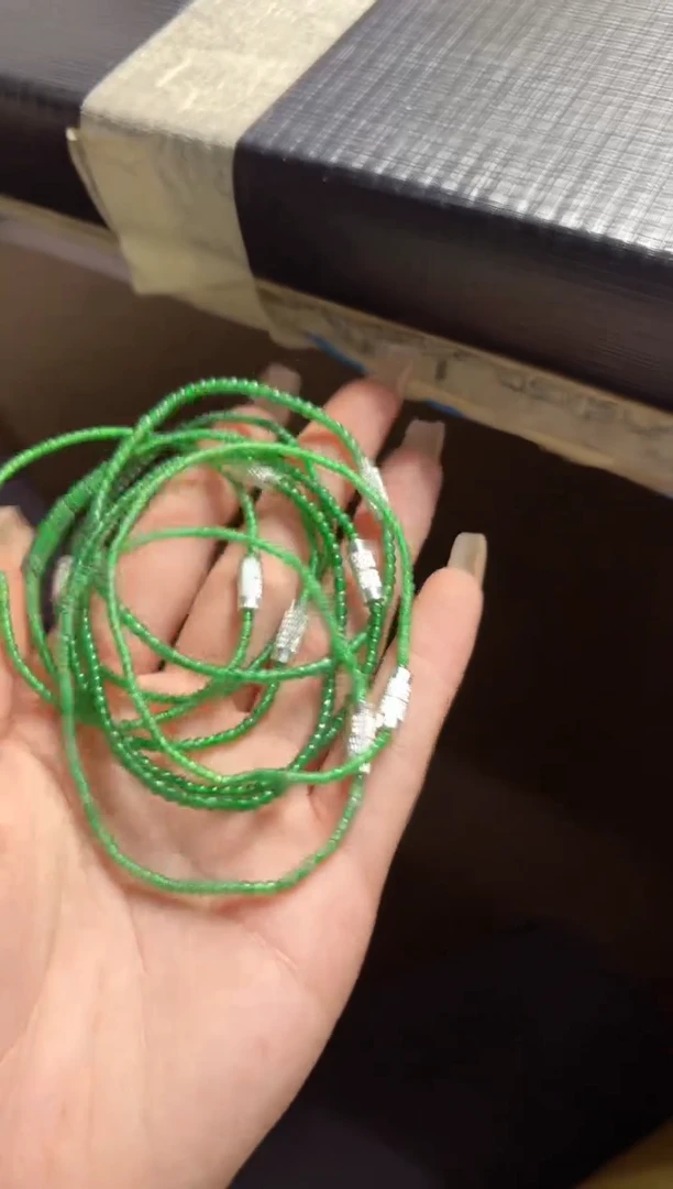 翡翠未镶嵌颈饰100717131 随机发仅一件