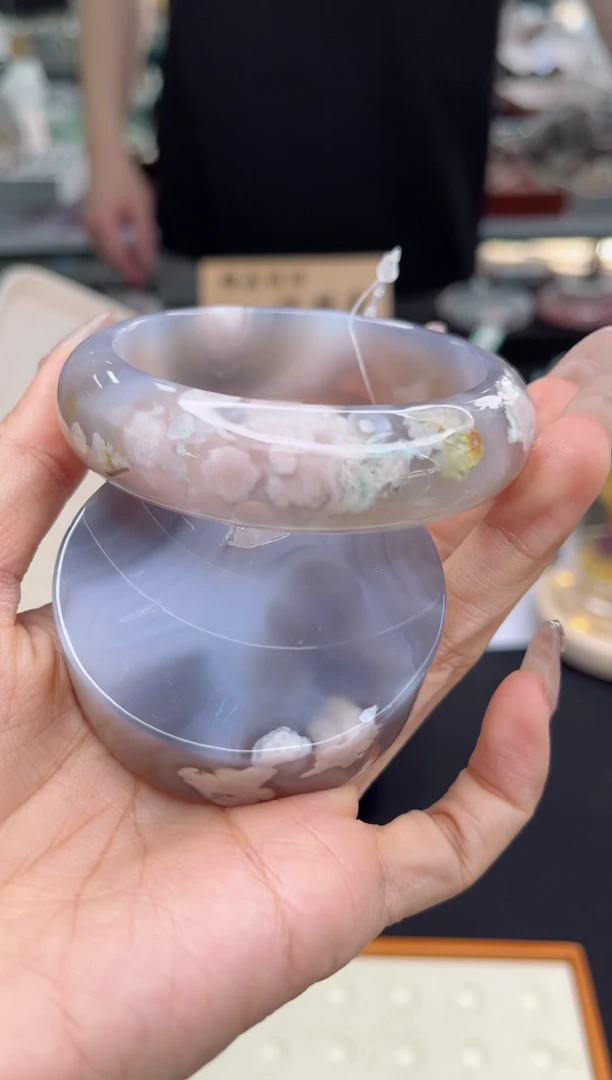 【闪购商品】石英质玉手镯未镶嵌58圈口（赠品镯心）6505075