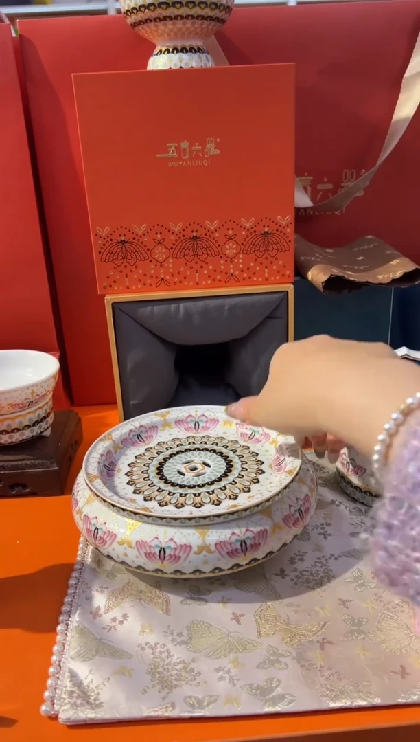 瓷片小乔闪购链接