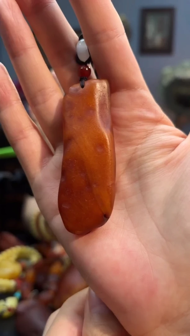 琥珀颈饰未镶嵌吊坠
