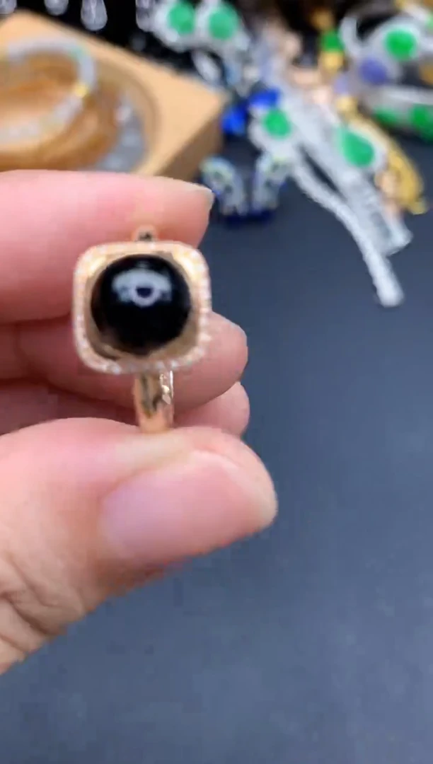 18K金镶嵌戒指翡翠460-春日珠宝