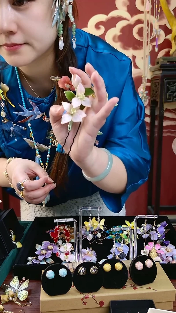 刺绣非遗纯手工绒花