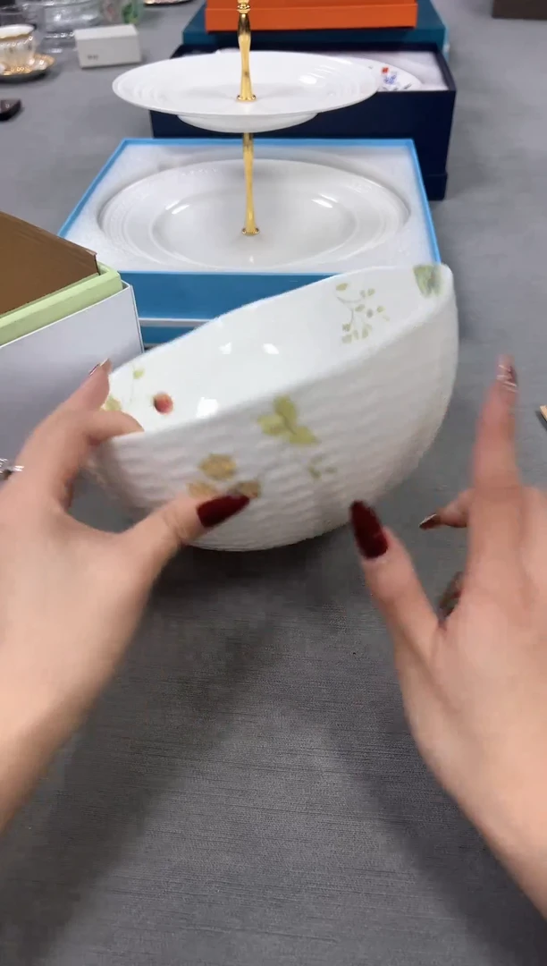 【闪购商品】瓷片新号开播不计成本欢迎点菜！