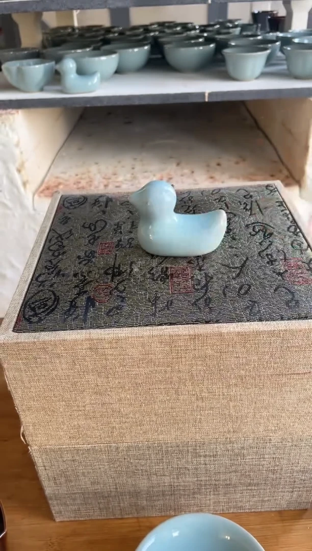 鸭筷架 天青 微瑕 无款