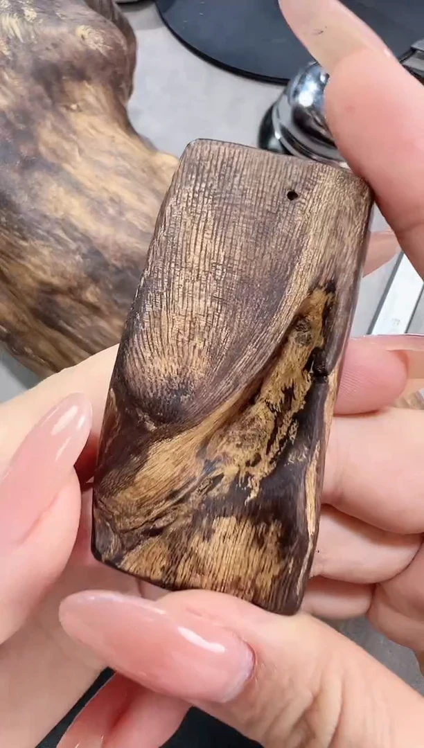 沉香吊坠p155号14克多样性发一