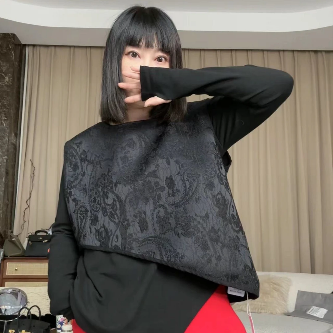 infobyfive新中式拜年服手工提花套头刺绣黑色秋冬不规则马甲A054