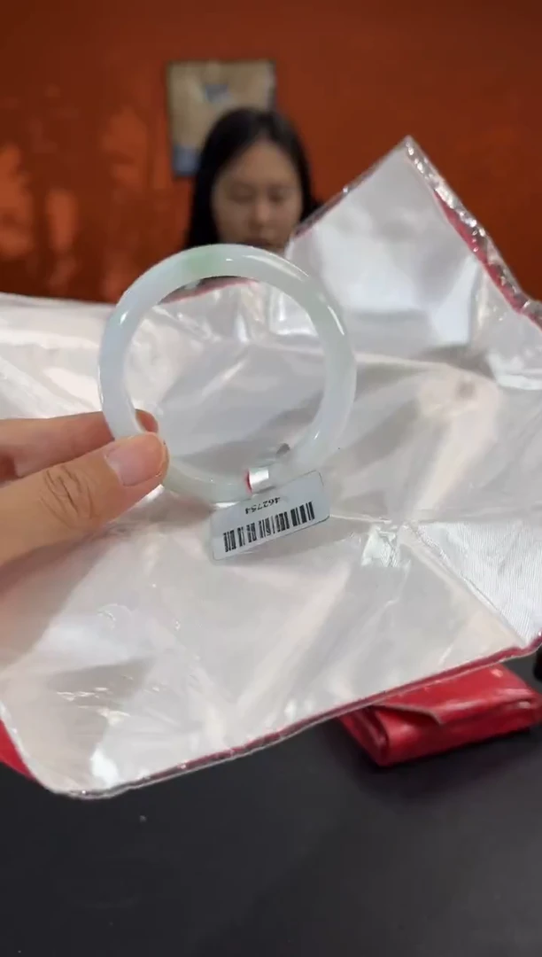 未镶嵌手镯翡翠7     52.2