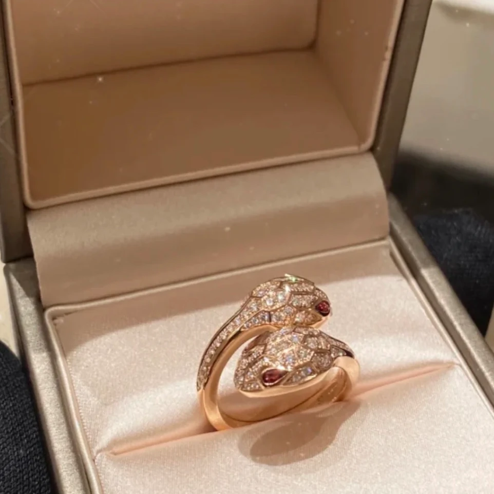 99新 BVLGARI/宝格丽 小花柳  玫瑰金 鎏金蛇影 双头满钻蛇戒 56