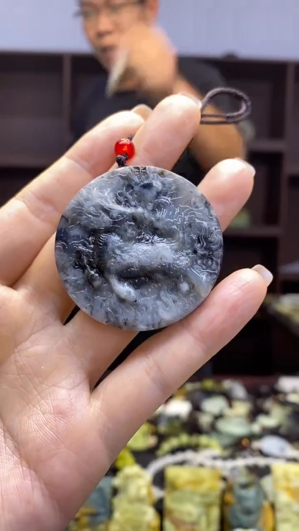 未镶嵌岫玉挂件