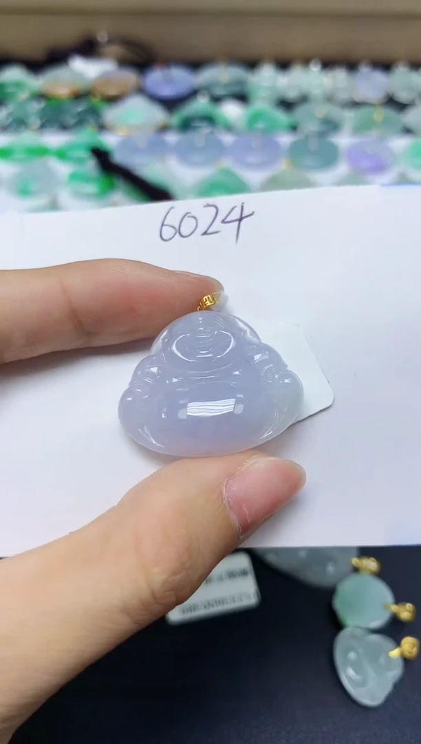 翡翠18K金镶嵌颈饰 天然缅甸翡翠A货