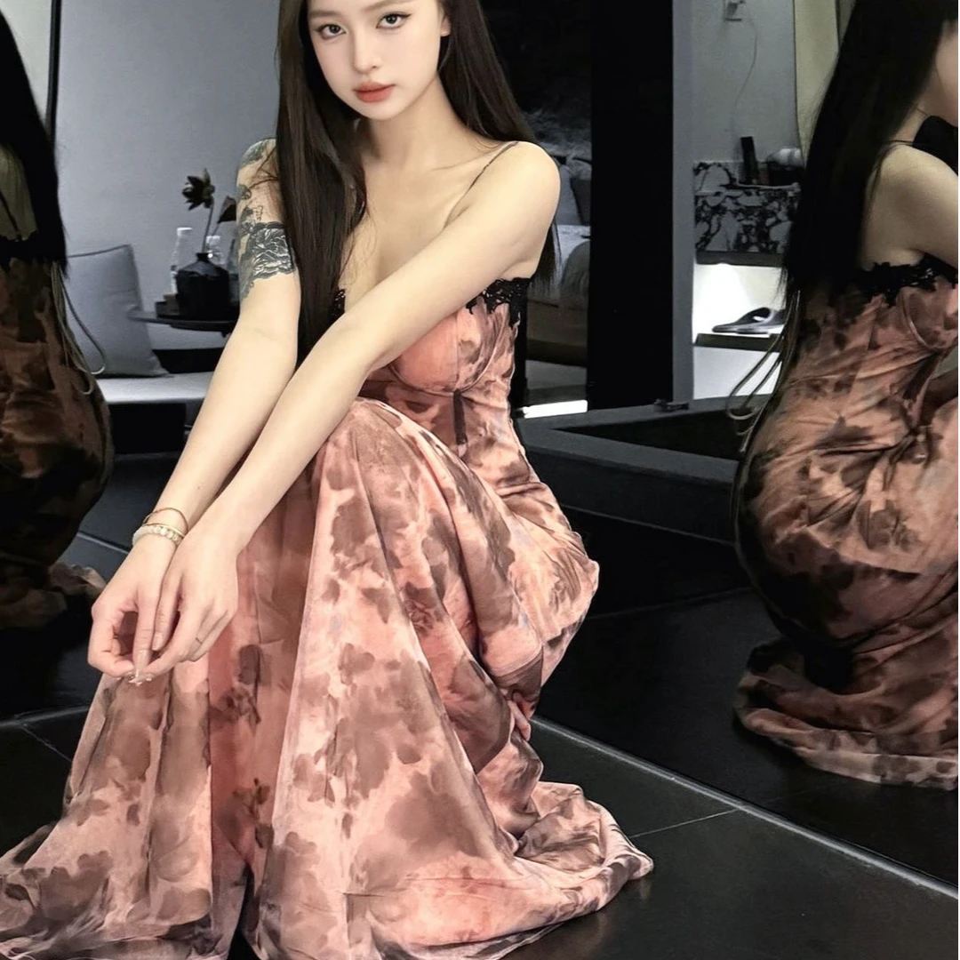 辣妹性感印花吊带连衣裙带胸垫气质收腰显瘦度假风碎花长裙