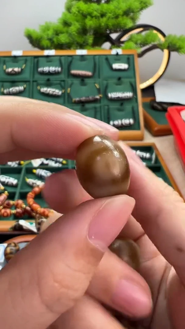 玛瑙/玉髓（覆膜）颈饰未镶嵌72.（微瑕随机发货）