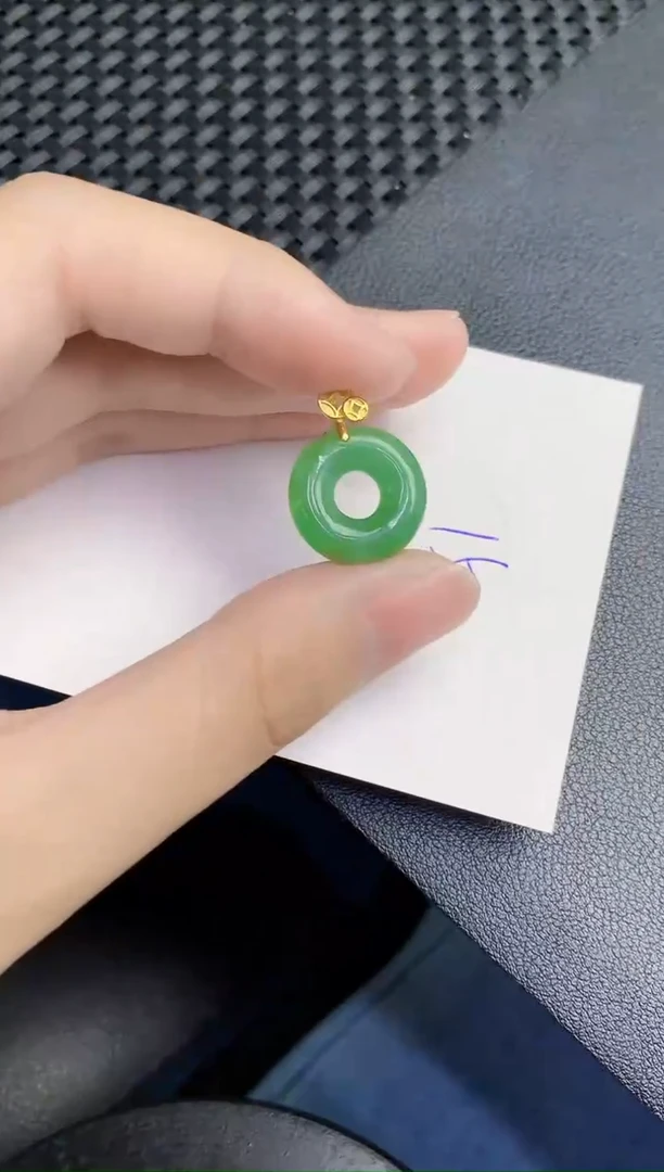 翡翠未镶嵌颈饰天然翡翠緬甸A貨