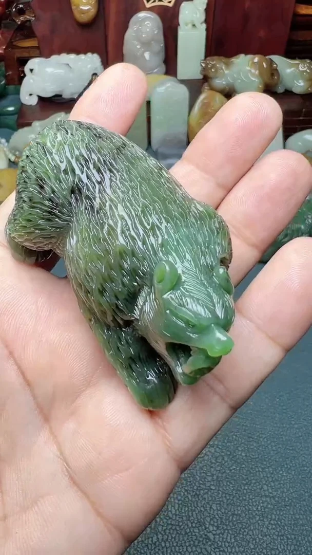 未镶嵌和田玉把件-