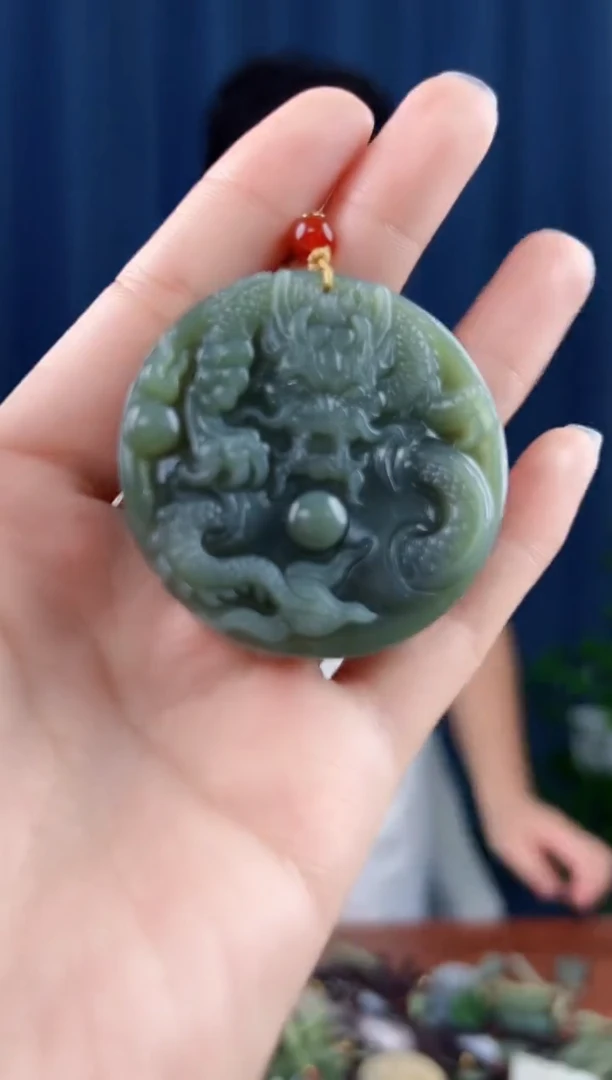 未镶嵌和田玉挂件拍一发一，多样性发货