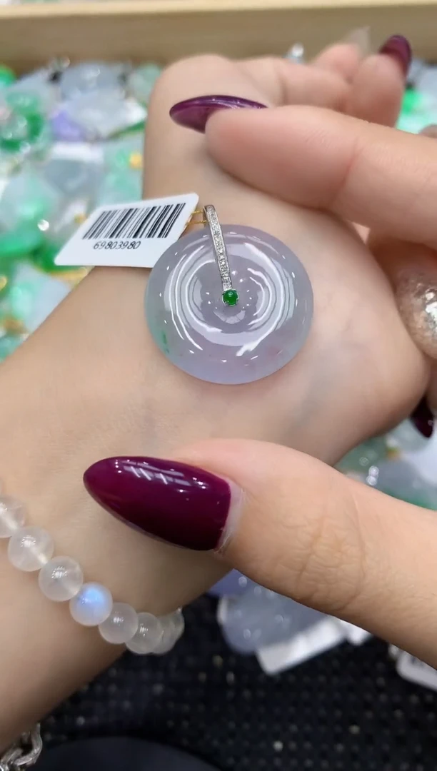 翡翠18K金镶嵌颈饰111111111111