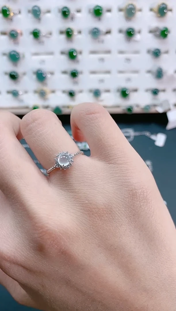 【闪购商品】翡翠戒指银S925镶嵌天然翡翠