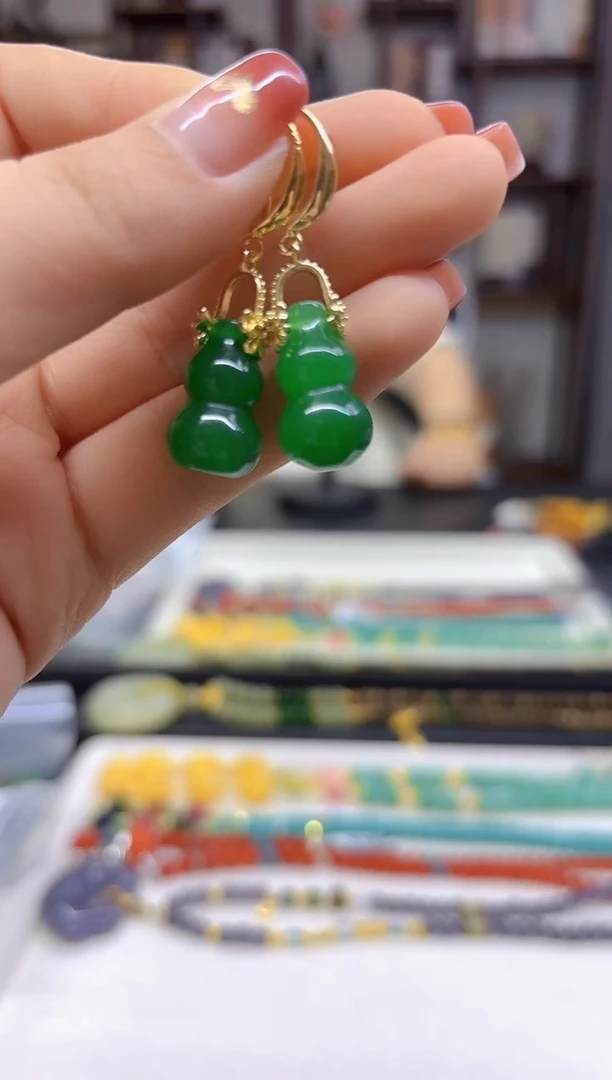【闪购商品】翡翠颈饰14K金镶嵌耳勾E475