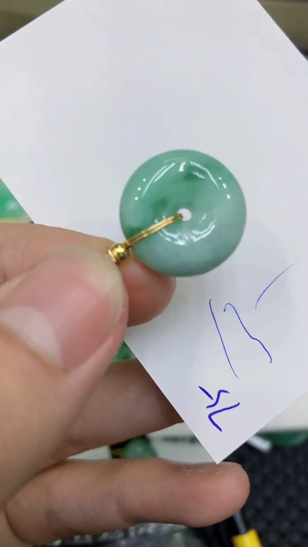 颈饰未镶嵌翡翠缅甸A货翡翠