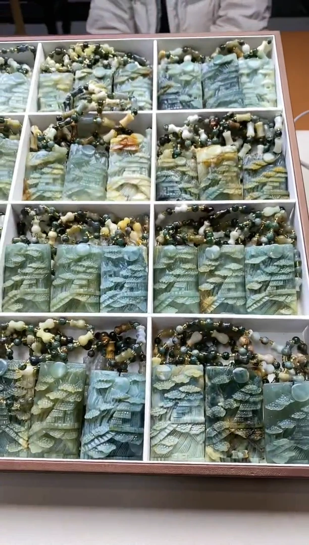 【闪购商品】蛇纹石玉其它未镶嵌多样性发货一个