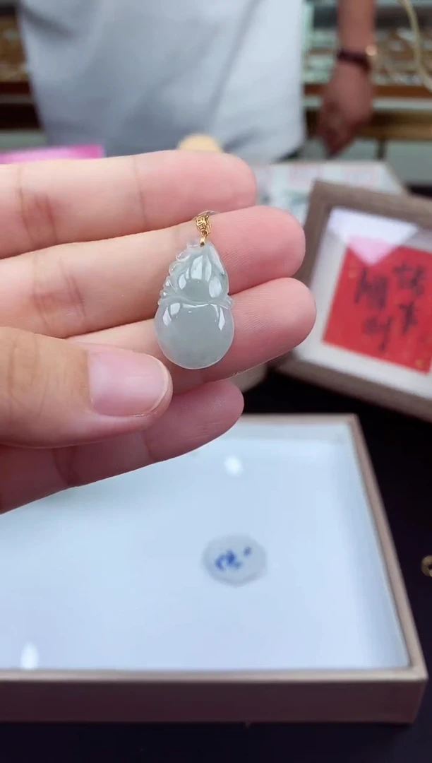 吊坠(不含链)18K金镶嵌翡翠吊坠多样性发其一@@CMT