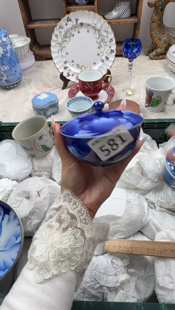 土**贝C          581