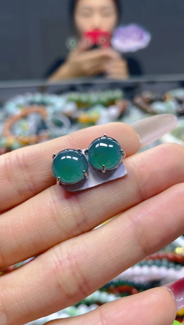 颈饰未镶嵌翡翠/H/翡翠A货，一件也是批发价