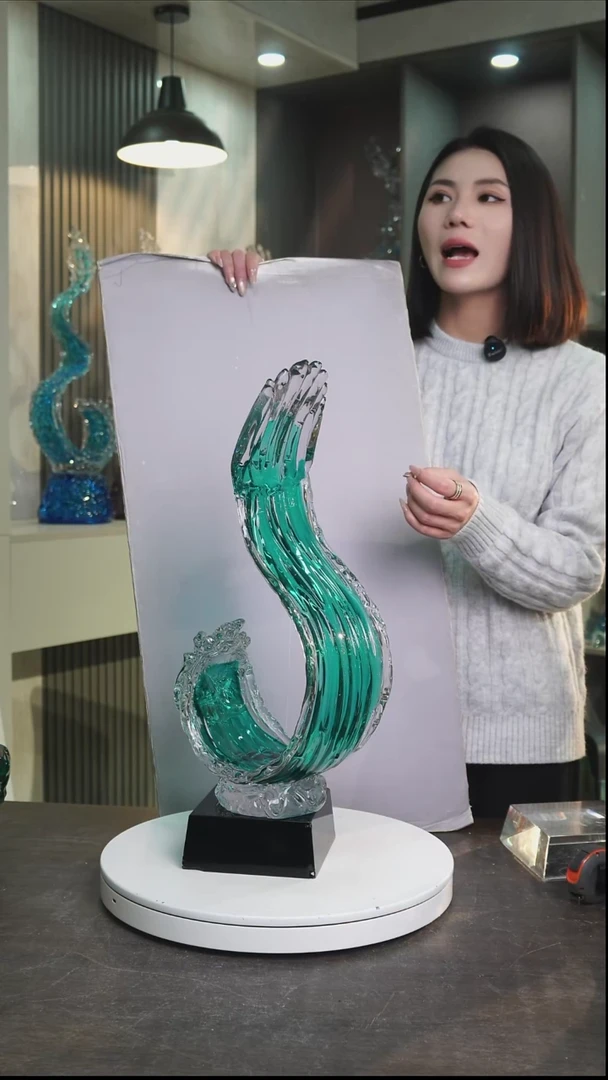 琉璃琦**李湖水绿风生水起