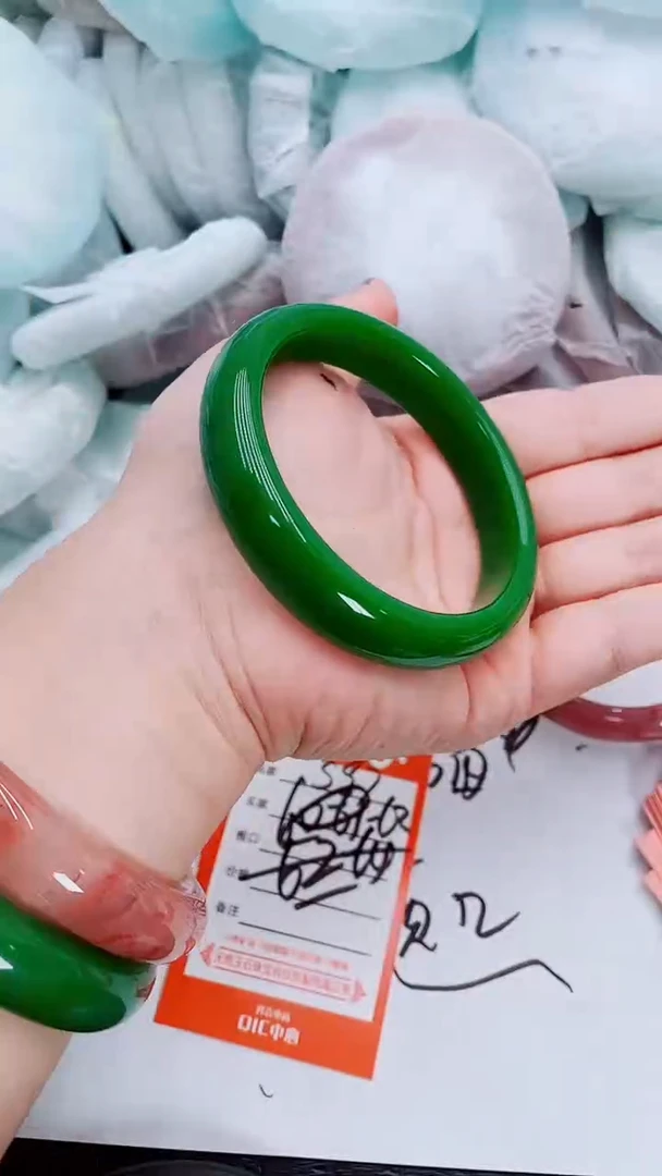 【闪购商品】石英质玉手镯未镶嵌S97-62-64