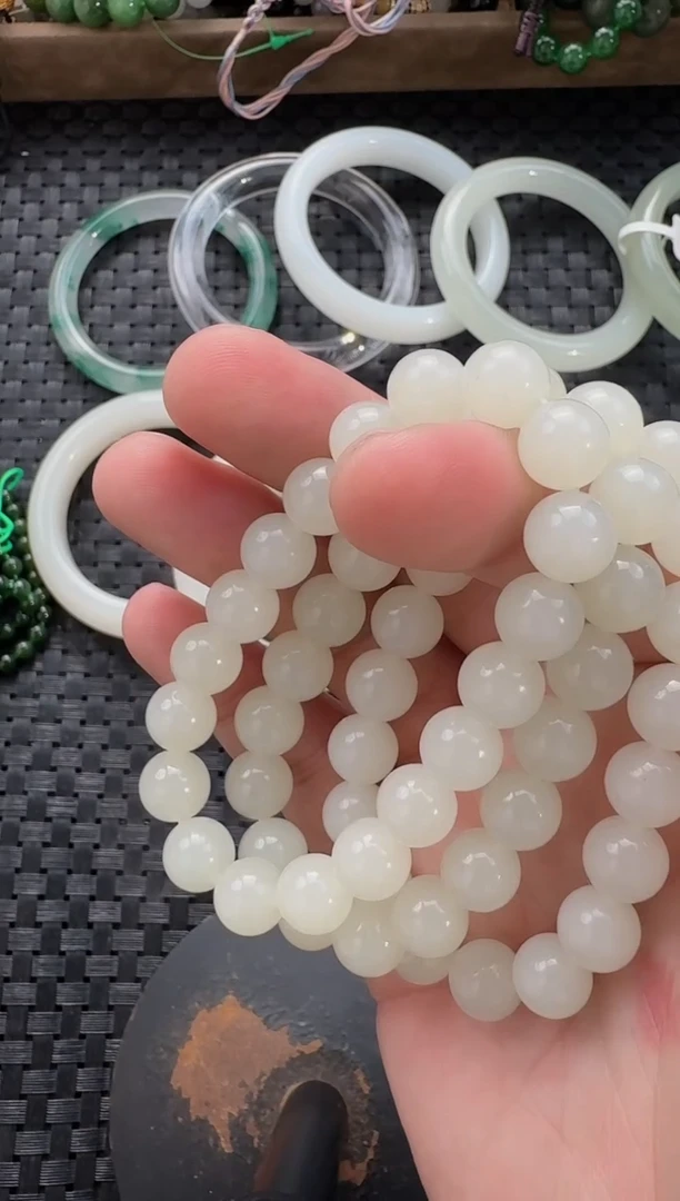 颈饰未镶嵌和田玉10mm手串（多样性发货拍一发一）
