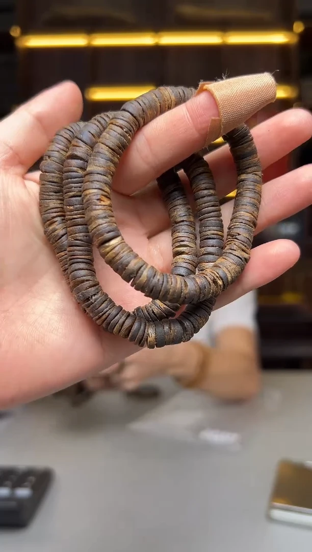 沉香碎屑沉香835号张勺子沉水片片08单圈配碎屑香粉多样性发一8