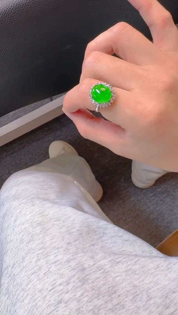 【闪购商品】翡翠戒指银S925镶嵌天然A货翡翠