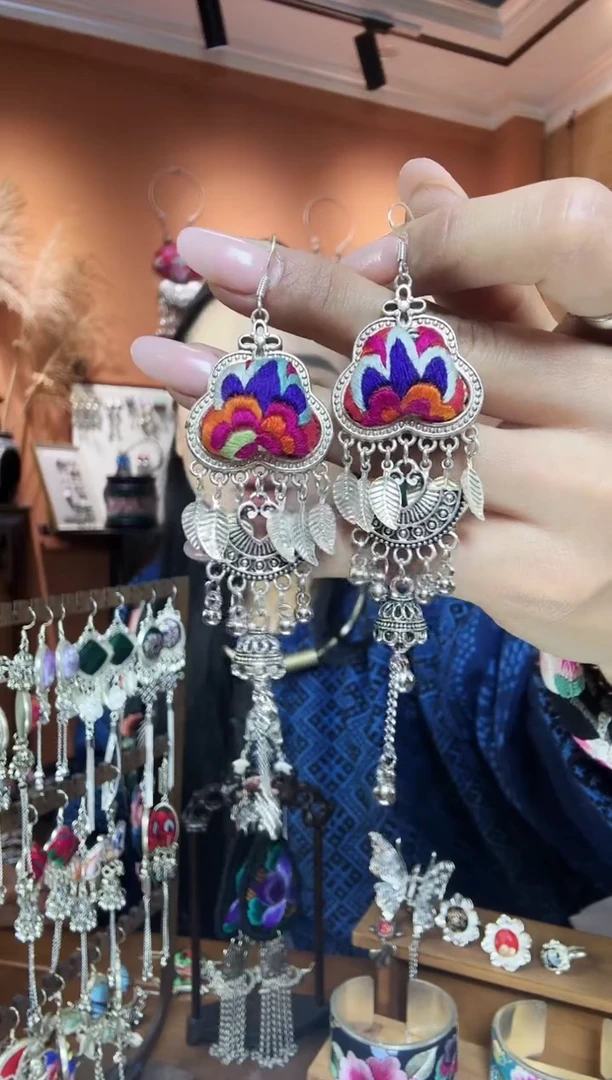 【闪购商品】刺绣传统非遗民族凤手工刺绣饰品耳环