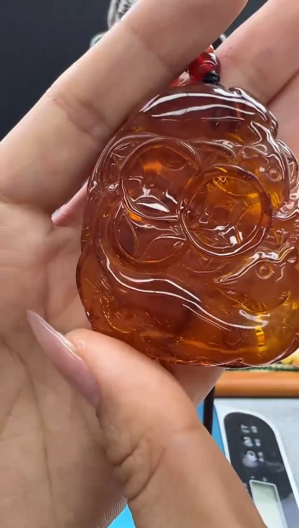 【闪购商品】琥珀颈饰未镶嵌69秒拍号