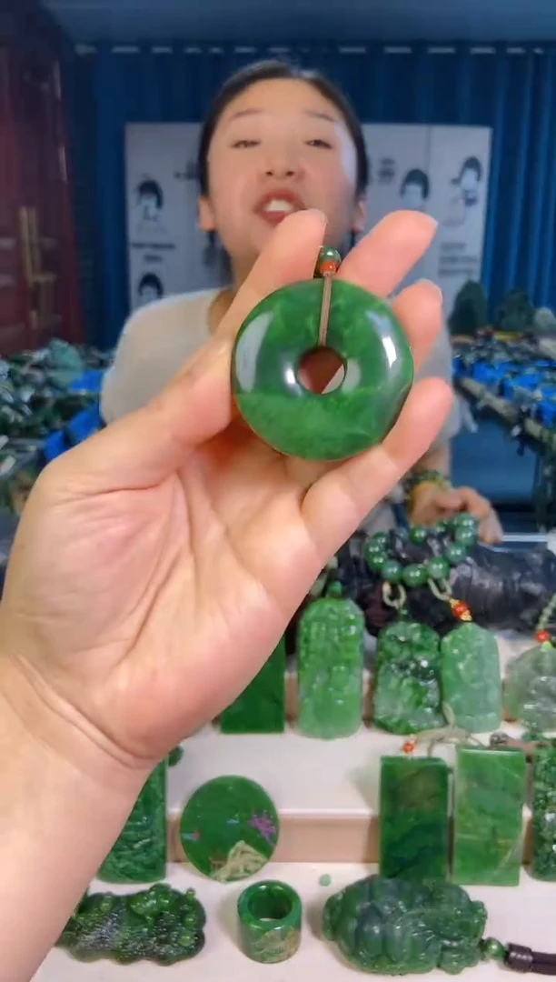 和田玉未镶嵌挂件1