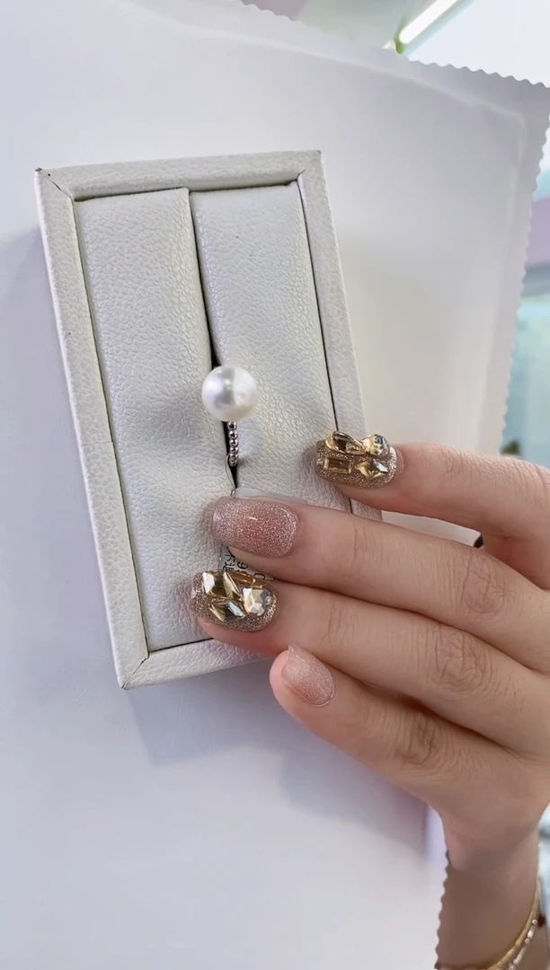 18K金镶嵌戒指海水珍珠10-11澳白珍珠戒指