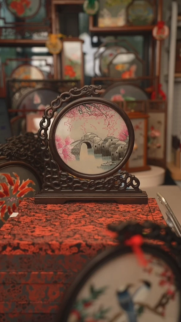 扇子龙头架 苏绣双面绣摆台