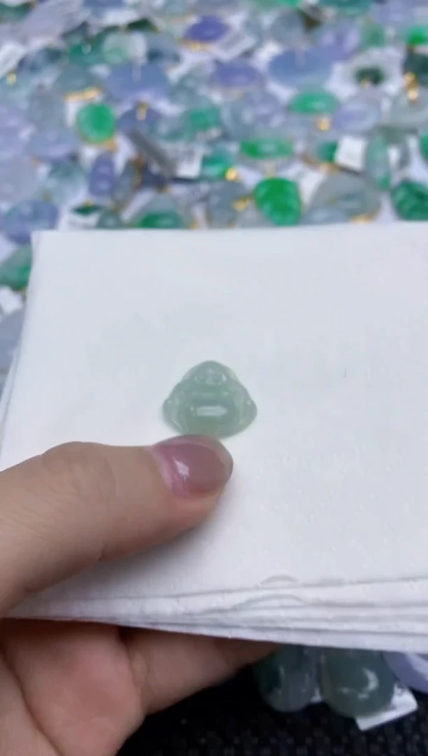 【闪购商品】翡翠颈饰未镶嵌天然翡翠A货