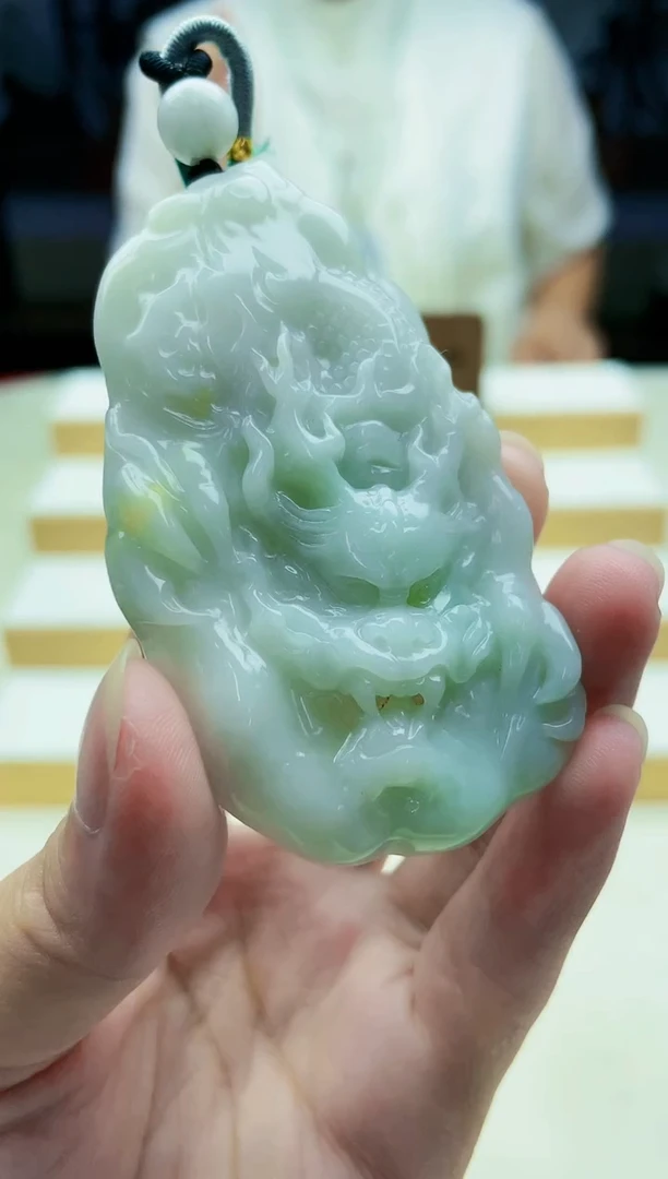 颈饰未镶嵌翡翠09270015