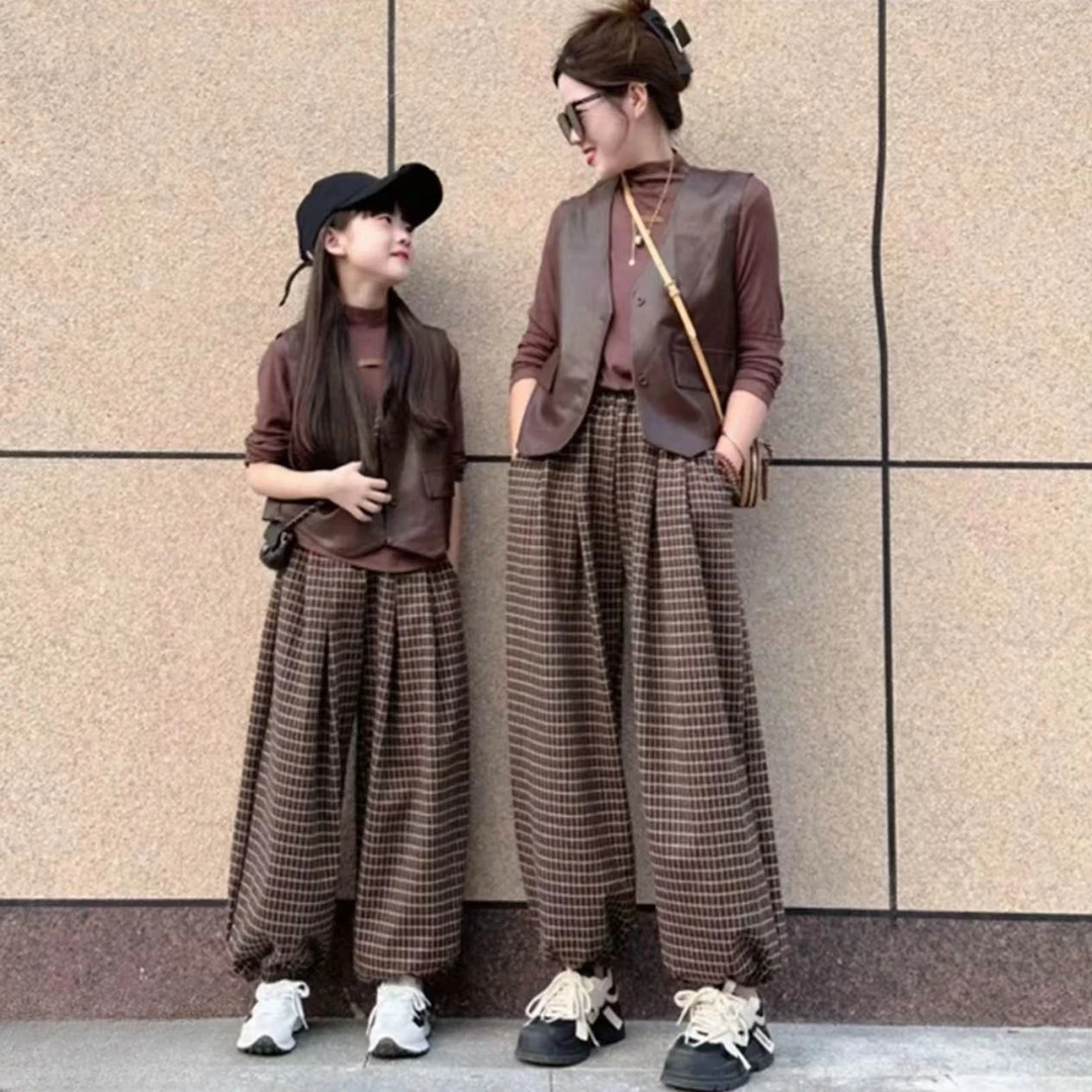 秋季常规女格子西装亲子装韩版阔腿格子裤+马甲+婴儿衣服秋冬款