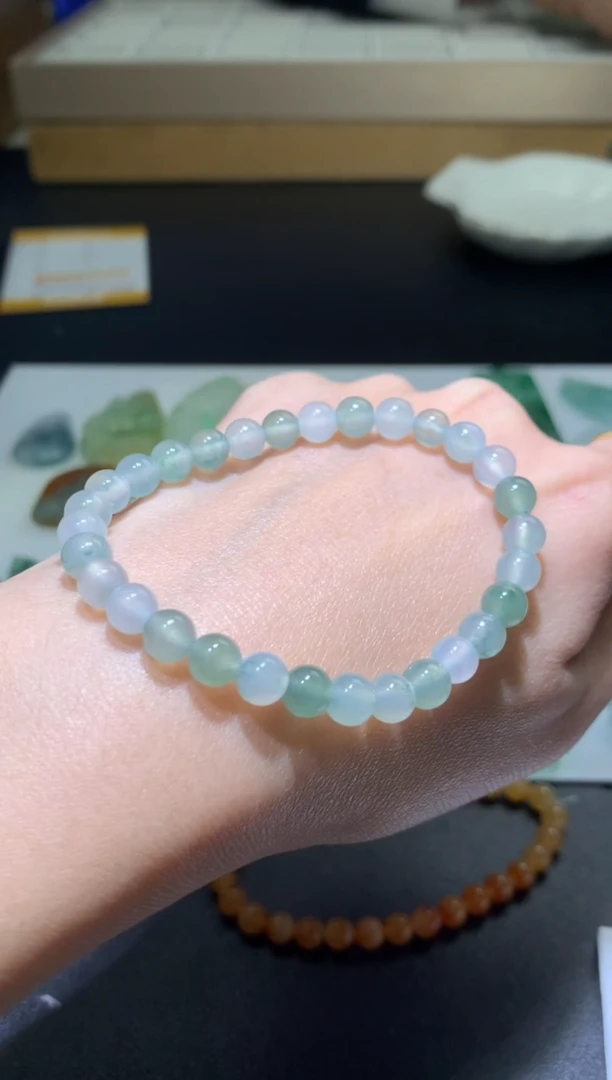 未镶嵌定制翡翠毛货  卡6.2