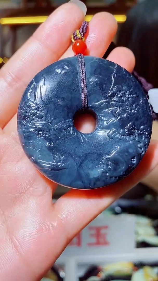 和田玉未镶嵌颈饰1